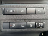 ドライブモードが付いてて電気自動車特有のお好みの走りが楽しめます