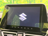 【メーカー純正ナビ】インテリアに溶け込むスタイリッシュな「専用設計」メーカーナビを装備♪視認性や操作性など基本性能にも優れ、より上質なカーライフをお楽しみいただけます。