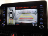 バックガイドモニターで、後方を確認しながら安心して駐車することができます。運転初心者も熟練者も必須の機能ですよ!