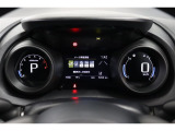マルチインフォメーションディスプレイ付きのメーターです!エコ運転へ導く多彩な情報を表示してくれます。