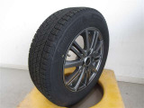 R4年式冬タイヤ185/65R15ブリヂストン製です。