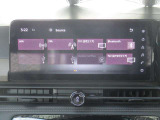 NissanConnectナビは機能充実で使いやすいです。12セグTV対応です。
