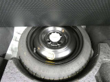 応急用のスペアタイヤが付属していますので万が一の時にも安心です
