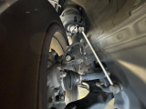 お車を安心してお乗りいただく為には、足回りの定期点検が欠かせません。サービスサポート(有償保証)では無料点検もご提供しており、安心のカーライフをお過ごしいただけるサポート体制が整っています。