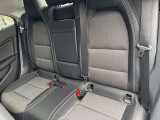 自動車保険に関しても、メルセデス・ベンツ専用のプログラムをご用意しております。飛び石や落下物などでのフロントガラスの修理が必要となった場合、最大で9万円分の補償を致します。