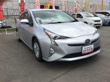 広々とした車内空間に優れた燃費性能。更にデザインも上質で人気のお車です!