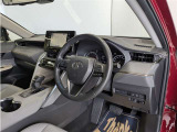 見通しのよいすっきりとした視界で、誰でも運転しやすいです。運転のしやすさは疲れにくさにも繋がりますよ♪