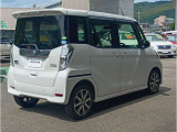 右斜め後ろの写真です。