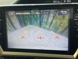 【バックカメラ】駐車時に後方がリアルタイム映像で確認できます。大型商業施設や立体駐車場での駐車時や、夜間のバック時に大活躍!運転スキルに関わらず、今や必須となった装備のひとつです!