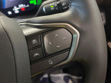 【レーダークルーズコントロール】高速道路での長距離走行が楽に!!自動で速度を保つクルーズコントロールが、衝突軽減システムと連携し、前方の車両を感知して車間を保つように速度調節してくれます!!