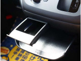 仕入れを行い、店頭に到着後は第三者検査機関が行う検査を実施しております。