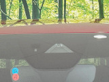 【i-ACTIVESENSE】走行中に前方の車両等を認識し、衝突しそうな時は警報とブレーキで衝突回避と被害軽減をアシスト。より安全にドライブをお楽しみいただけます。