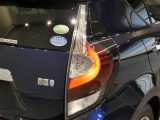 LEDテールライトです。省電力、高輝度のLEDは明るく照らすので夜間運転時の視認性を高めます。スタイリッシュな見た目で細かいところもこだわりたいあなたに!