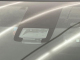 【トヨタセーフティセンス】走行中に前方の車両等を認識し、衝突しそうな時は警報とブレーキで衝突回避と被害軽減をアシスト。より安全にドライブをお楽しみいただけます。