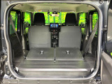 普段のお買い物や通勤、送迎等に十分な荷室スペースを確保しております。セカンドシートを倒すと、大きな荷物の積載も可能です♪