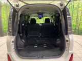 後席を格納すると、これだけの広さが!シーンに合わせたシートアレンジで、大きな荷物も積むことが出来ます♪