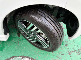 タイヤサイズは155/65R14です。日産純正アルミ装着です☆