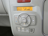 フロントオートエアコン装備ですので常にお好みの温度に調整ができ車内を快適な空間に保ってくれます。