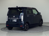 バックカメラが付いているのでバックでの車庫入れも安心です