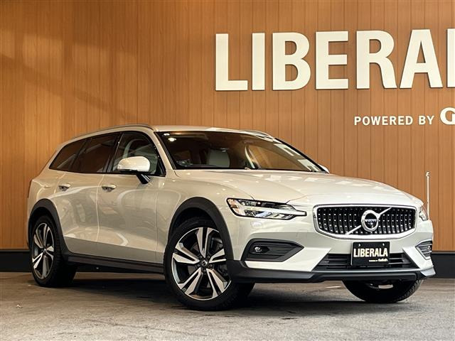V60クロスカントリー T5 AWD プロ 4WD 本革シート 修復歴無し