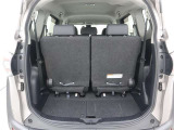7人乗車時のラゲージスペースです。シートアレンジも出来て天井も高めなので多くのお荷物が積み込めそうですね!
