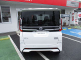 万が一のトラブルにも、全国の3000ケ所の日産サービス工場で修理可能!!年間走行距離無制限、バッテリーも保証対象です!