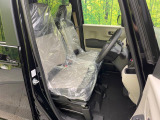 もちろん車内はキレイです♪よりクリーンな状態をキープしたいお客様には『ナノゾーンコート』がおすすめ!新型コロナウイルス対策や、除菌・消臭に効果を発揮し多くの方にご好評いただいております。