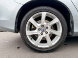気になるお車がありましたら右の電話番号から直接お店にお問い合わせください。支払方法から車両情報、状態までなんでもご説明させて頂きます。スタッフ一同ご連絡お待ちしております。