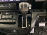 発進時から滑らかに加速する無段階変速のCVTはストップ&ゴーの多い街の中も快適です