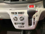 納車前にはプロのメカニックが、各部の点検を行います。ディーラーにしか出来ない品質、そしてサービスできっと満足していただけると思います!