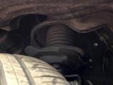 お車を安心してお乗りいただく為には、足回りの定期点検が欠かせません。サービスサポート(有償保証)では無料点検もご提供しており、安心のカーライフをお過ごしいただけるサポート体制が整っています。
