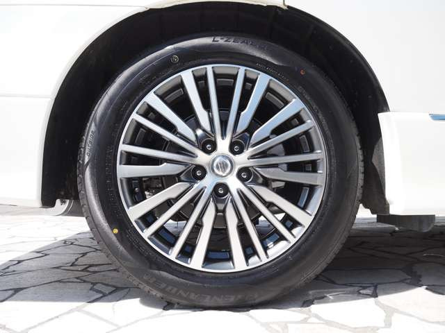 日産 エルグランド 2.5 250ハイウェイスター 4WD 後期型・寒冷地仕様