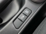 各操作スイッチは使いやすい位置に配置されています。
