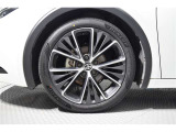 当店は全車『ロングラン保証』付!(1年間、距離無制限 HV車はHV保証付) 別途延長保証もご用意しております♪ ぜひ現車を確認にご来店ください