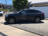 正規ディーラーのBMW専門メカニックが360&deg;納車前点検を徹底的にチェックいたします。点検整備料は車両価格に含まれ、法令12カ月点検が必要な場合も車両価格に含まれます。