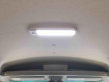 WEB掲載時にはお車に付いている装備と、様々な写真をたくさん載せるように心がけております。1台1台特徴をとらえたキャッチコメントを掲載しています。