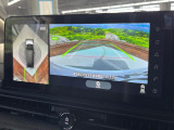 【アラウンドビューモニター】専用のカメラにより、上から見下ろしたような視点で360度クルマの周囲を確認することができます☆死角部分も確認しやすく、狭い場所での切り返しや駐車もスムーズに行えます。