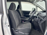 運転席は高さ調整可能です!どんな体型の方でもぴったりフィット!