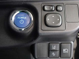 トヨタが誇る衝突被害軽減ブレーキを搭載したサポカーです。