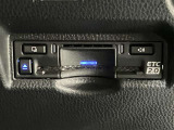 ETC車載器搭載しております。高速道路も料金支払いレーンに並ばず通過でき、とても便利です。ETCカードもお車購入時に入会する事ができます。お気軽にお問い合わせ下さい。