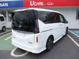 セレナ 1.4 e-4ORCE ハイウェイスターV 4WD 