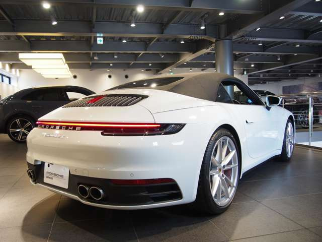 ポルシェ 911カブリオレ カレラ4S PDK の中古車詳細 (22,000km