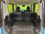 普段のお買い物や通勤、送迎等に十分な荷室スペースを確保しております。セカンドシートを倒すと、大きな荷物の積載も可能です♪