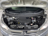【エンジンルーム】エンジンの調子は良好です!ご納車前にはしっかりとオイル交換・その他油種類の点検補充をさせて頂きます。また、ガリバーでは修復歴のある車は販売いたしません。