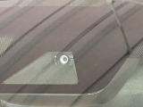 【トヨタセーフティセンス】走行中に前方の車両等を認識し、衝突しそうな時は警報とブレーキで衝突回避と被害軽減をアシスト。より安全にドライブをお楽しみいただけます。