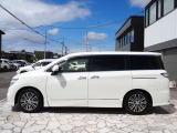 女性にも安心してお乗りいただけるよう、車内の清掃には特にこだわり、メーカー販売時の状態に近づける為に妥協は致しません!!