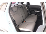 ■車内クリーニング■専門スタッフが見えないところまで徹底洗浄!車内のニオイもリフレッシュ!目に見えないところまで美しくがモットーです。だから、当店の中古車は内装にも自信があります!