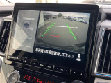 【 全方位カメラ 】上から見下ろしたように駐車が可能です。安心して縦列駐車も可能です♪