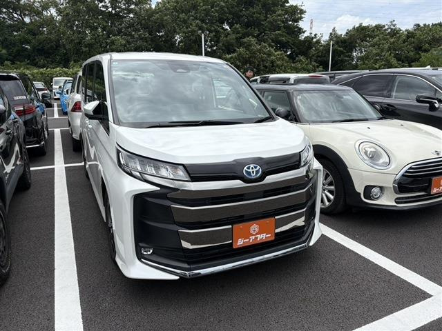 ノア 1.8 ハイブリッド S-Z 禁煙車 純正8インチナビ バックカメラ