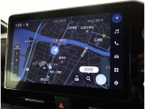 純正ナビを装備。タッチパネル式で使いやすく、お出かけもラクラクです。